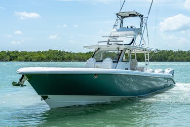 43' Everglades 2019 Yacht For Sale